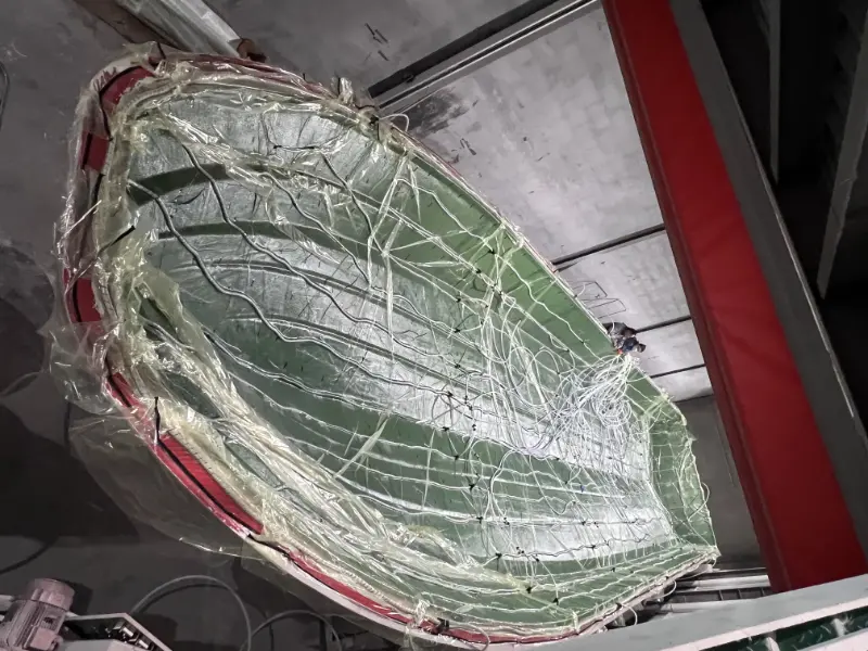 21.8m ခရီးသည်တင်ရေယာဉ် Hull အတွက် Lawada® ဖုန်စုပ်စက် လုပ်ငန်းစဉ် - ကြံ့ခိုင်မှု၊ ထိရောက်မှုနှင့် အသက်ရှည်မှု