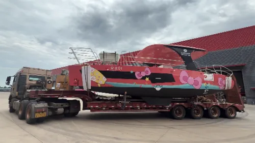 Lawada® ရွက်လှေသည် 10.25m Catamaran ခရီးသည်တင် ရွက်လှေကို အောင်မြင်စွာ ပို့ဆောင်နိုင်ခဲ့သည်